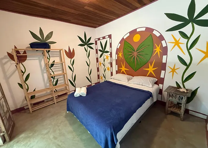 Sambaqui Hostel Ilhabela